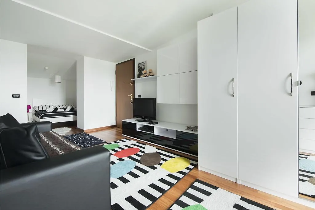 Appartamento New Luxury Attic Santa Giulia Expo Milano 0*,  Italia